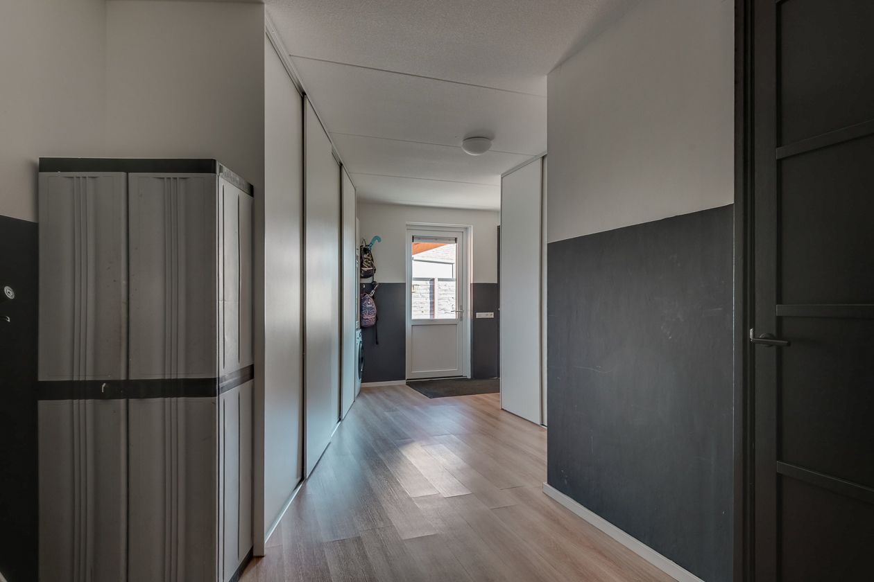 Foto 18 van Merovingen 16