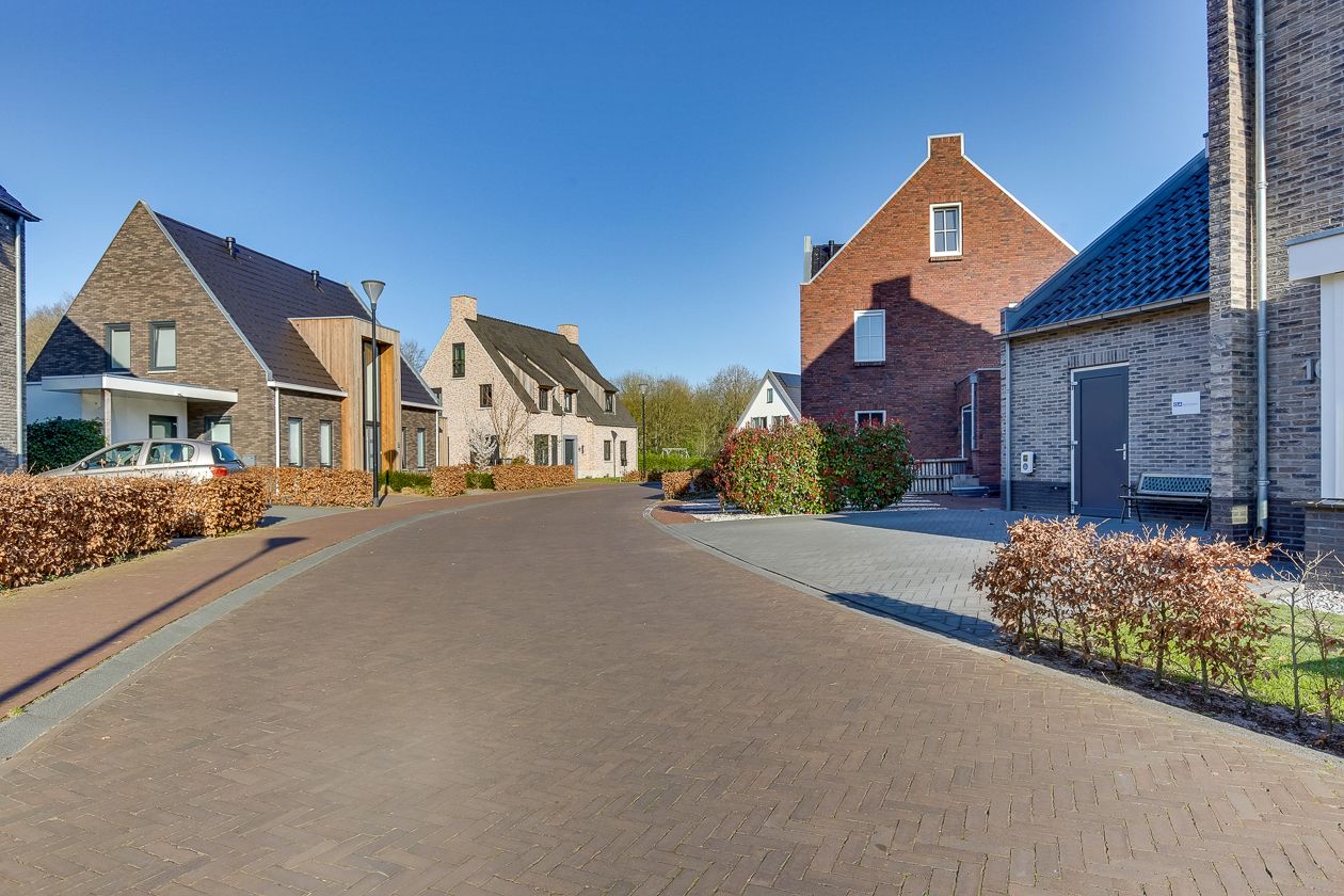 Foto 49 van Merovingen 16