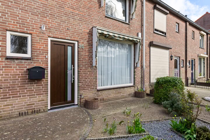 Foto 36 van Klaverplein 35