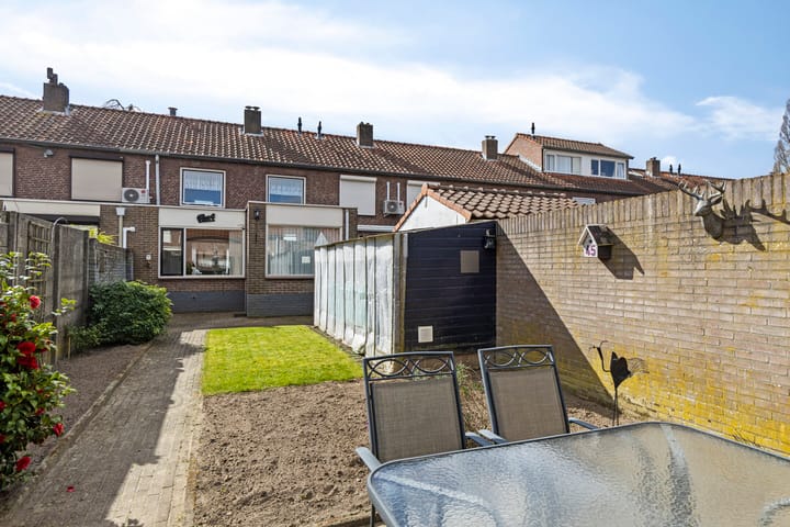 Foto 27 van Klaverplein 35