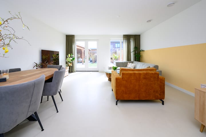 Foto 9 van Waterrad 28