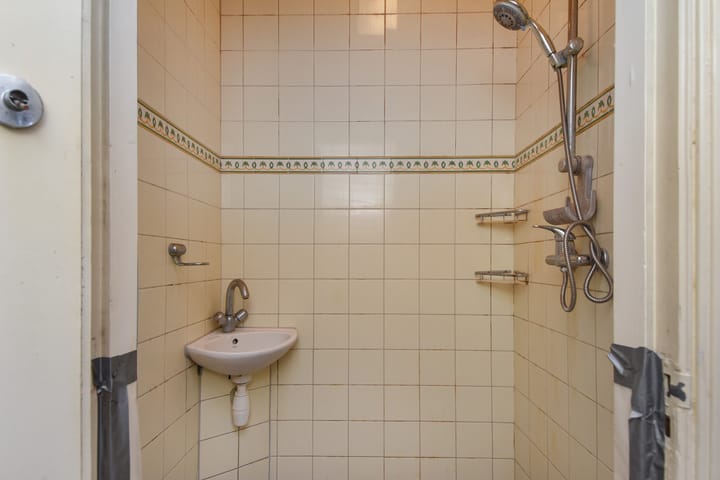 Photo 12 of Vreeswijkstraat 373