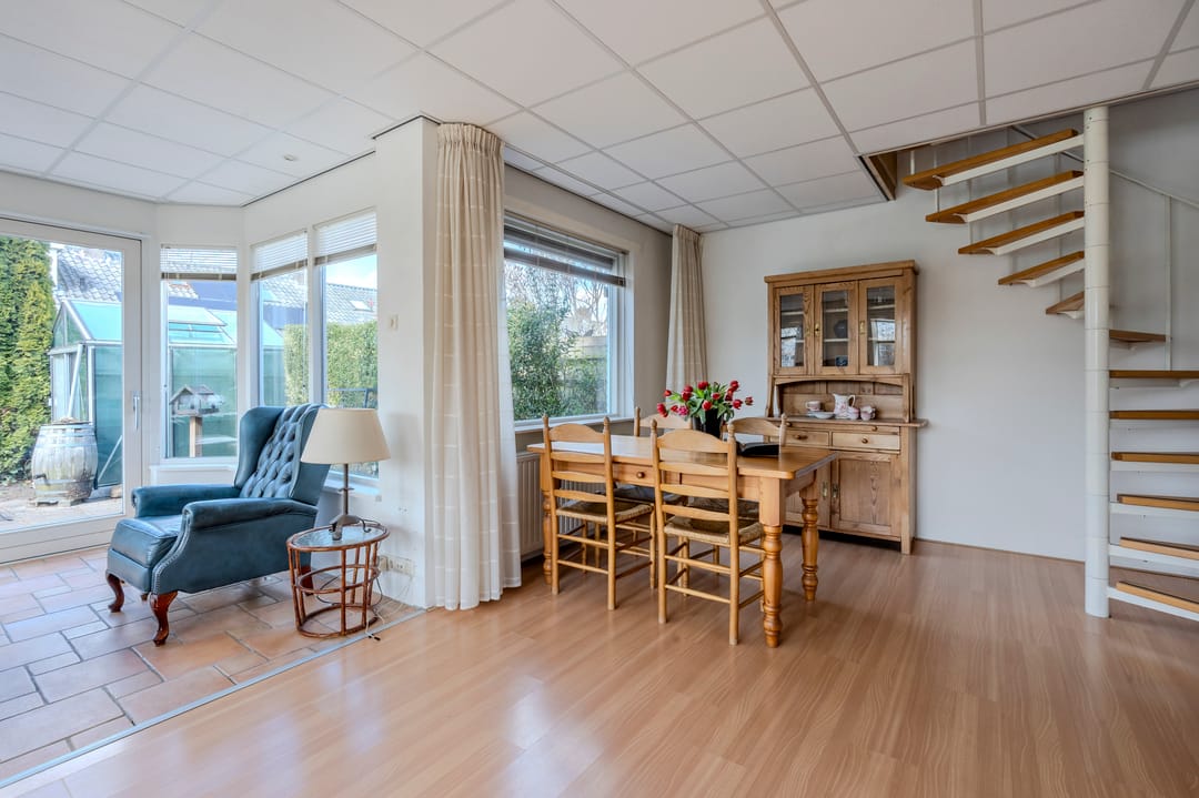 Foto 17 van van Hogendorpstraat 24