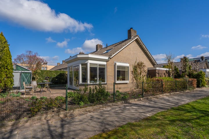 Foto 48 van van Hogendorpstraat 24