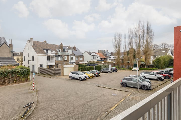 Foto 11 van Dokter van Kleefstraat 38-B