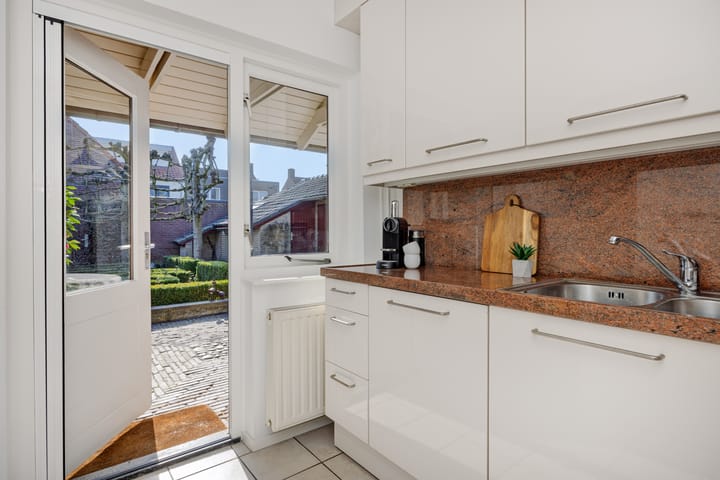 Foto 19 van Christinastraat 10