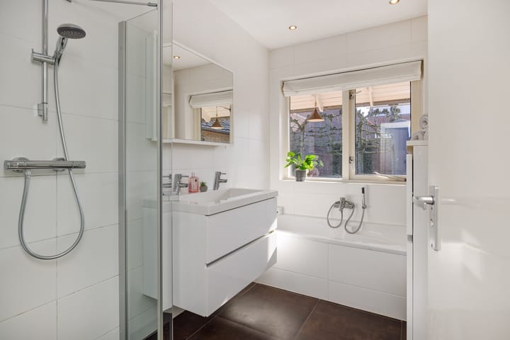 Foto 23 van Christinastraat 10