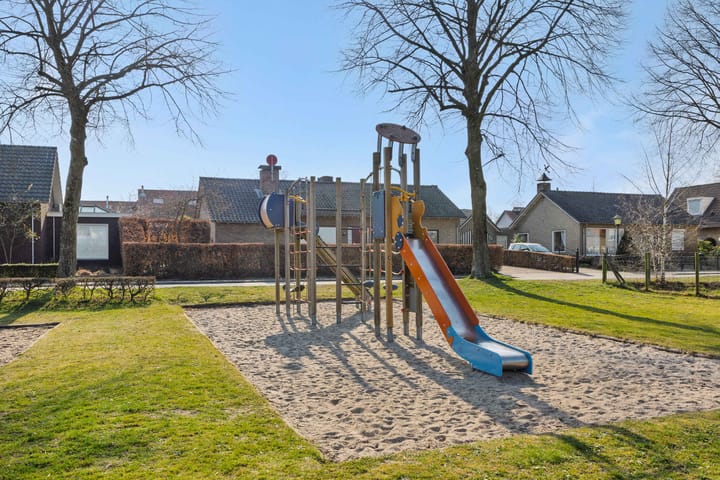 Foto 51 van Christinastraat 10