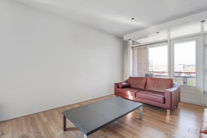 Foto 4 van Bremenstraat 125