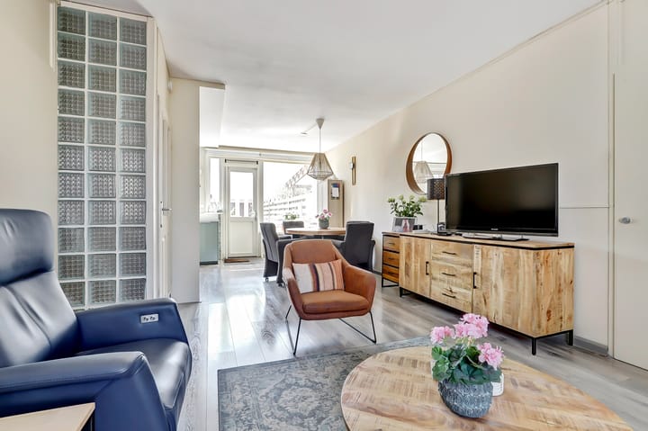 Foto 8 van De Gasperistraat 7