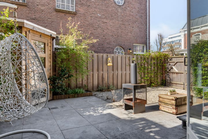 Photo 4 of Van de Spiegelstraat 10