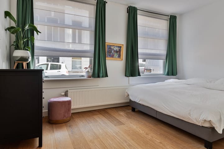 Photo 13 of Van de Spiegelstraat 10