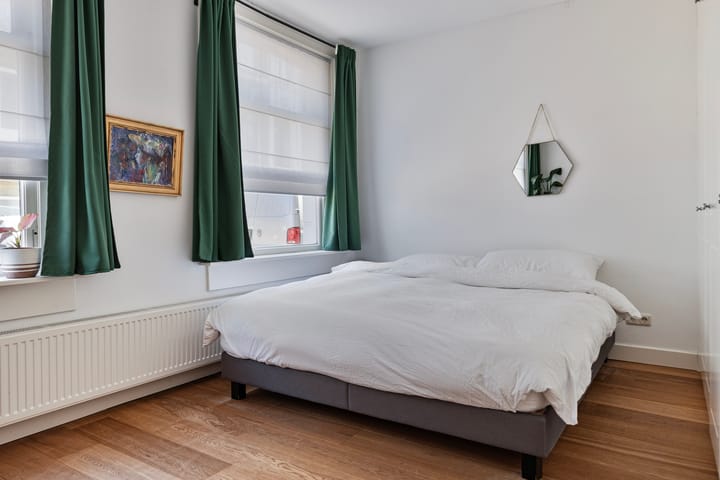 Photo 14 of Van de Spiegelstraat 10