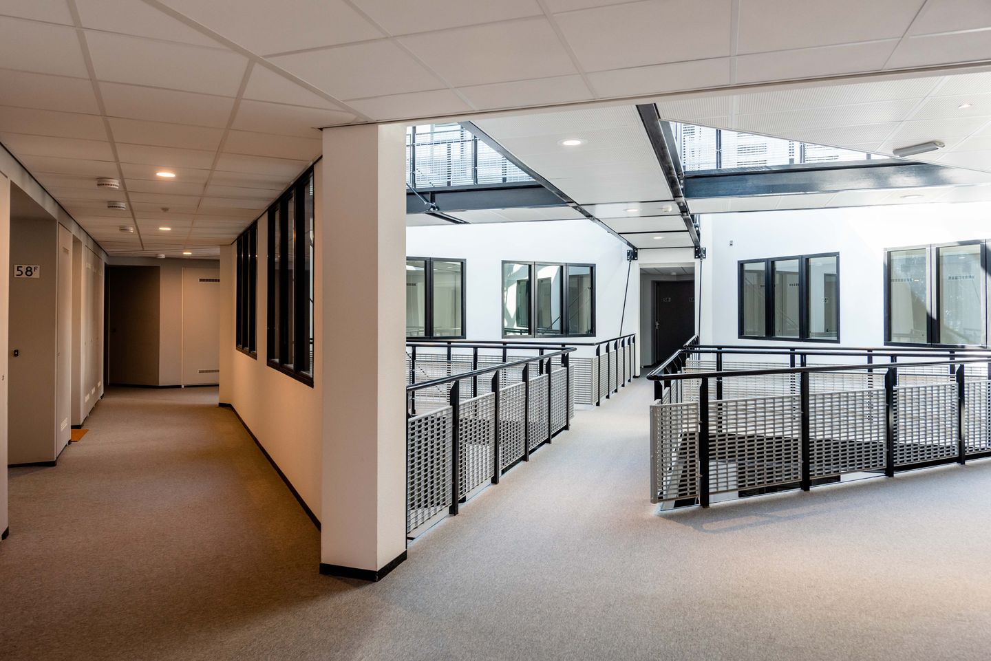 Foto 25 van Louis Armstrongweg 58-E