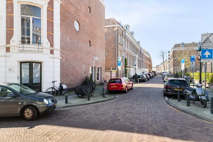 Photo 24 of Van de Spiegelstraat 10