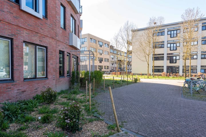 Foto 38 van Louis Armstrongweg 58-E