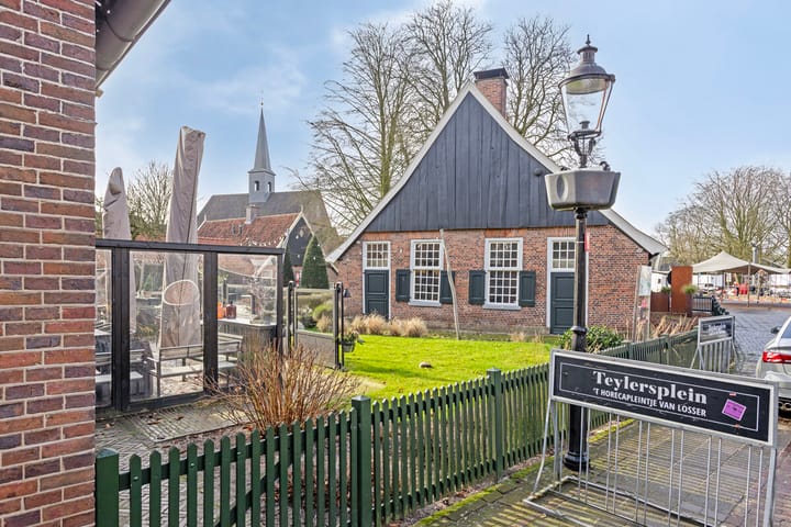 Photo 11 of Enschedesestraat