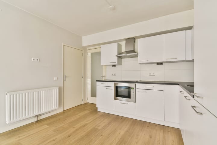 Photo 4 of Vrolikstraat 259-A