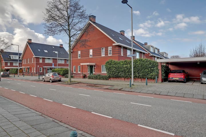 Foto 2 van Vrouw Avenweg 261