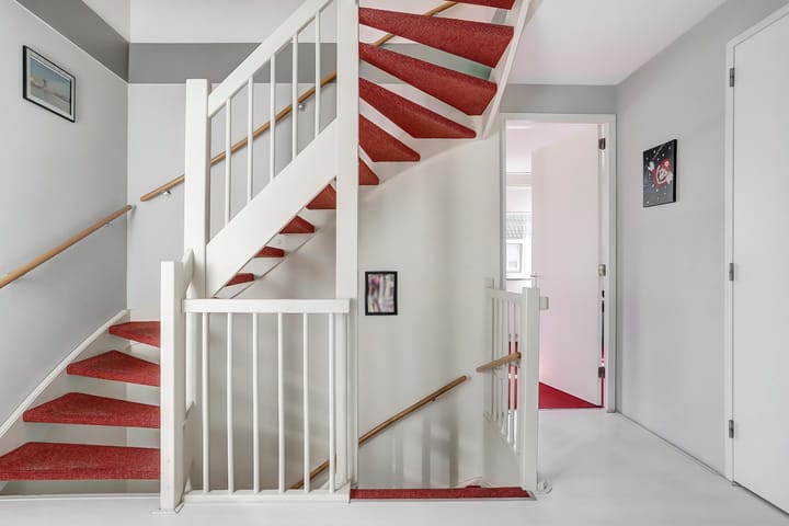 Foto 24 van Vrouw Avenweg 261