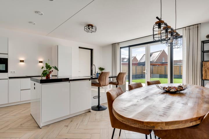 Foto 16 van De Tegelarije 1-B