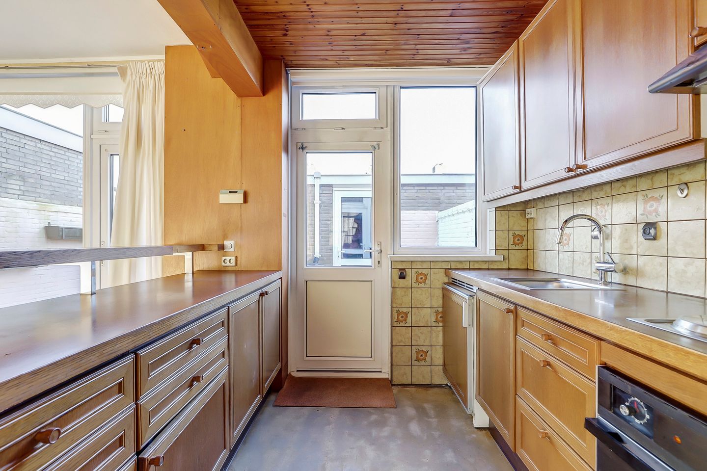 Foto 14 van Donker Curtiusstraat 34