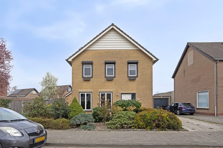 Foto 1 van Clausstraat 32