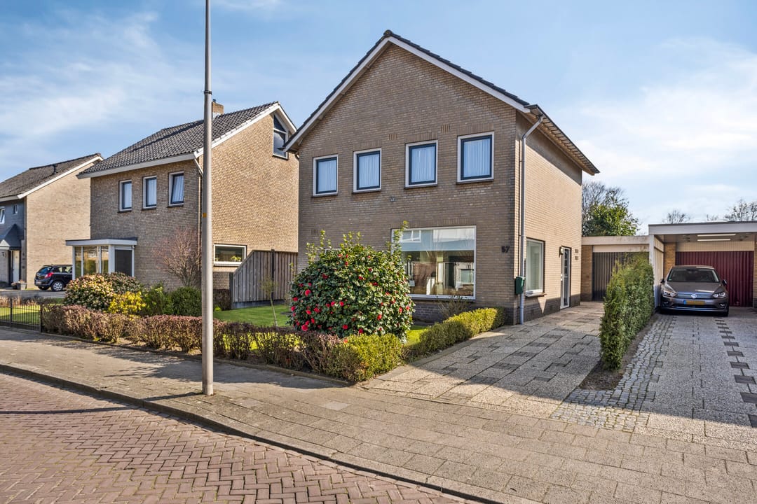 Foto 1 van Pastoor Gloerichstraat 57