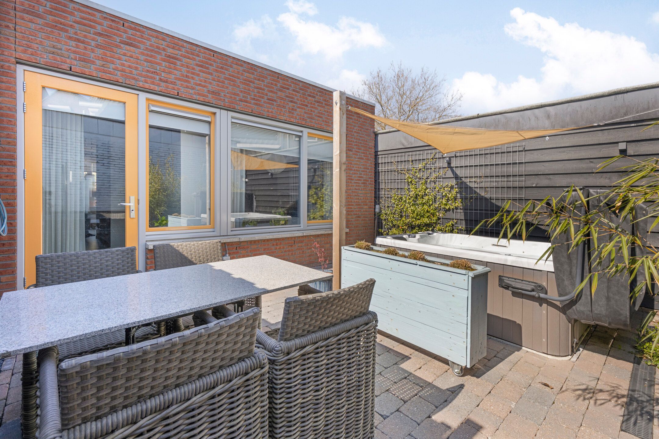 Foto 21 van Willemstraat 53-E