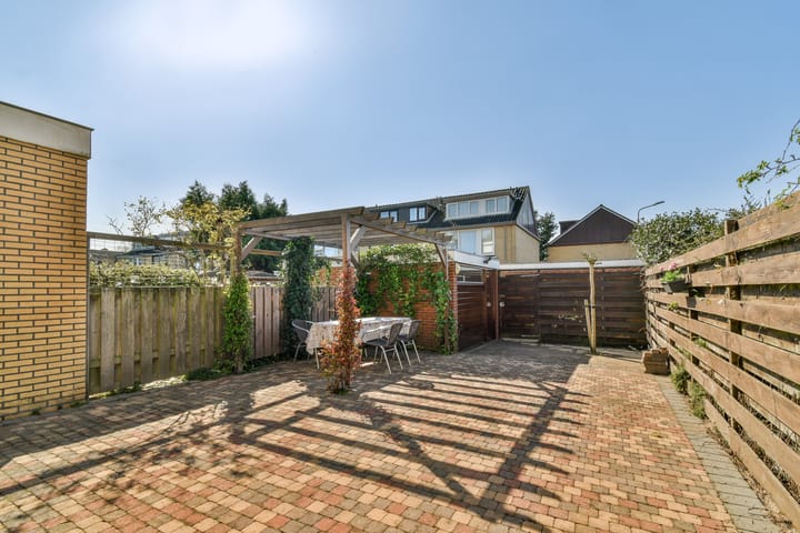 Foto 9 van Oostelijk Halfrond 50