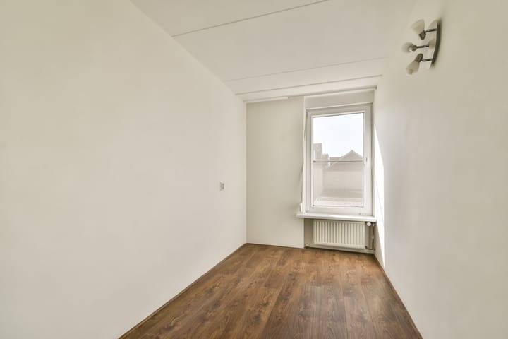 Foto 23 van Oostelijk Halfrond 50