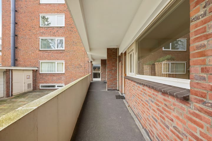 Photo 15 of Biesdelselaan 2-C