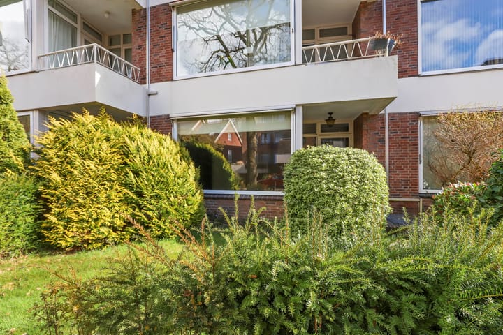 Photo 17 of Biesdelselaan 2-C