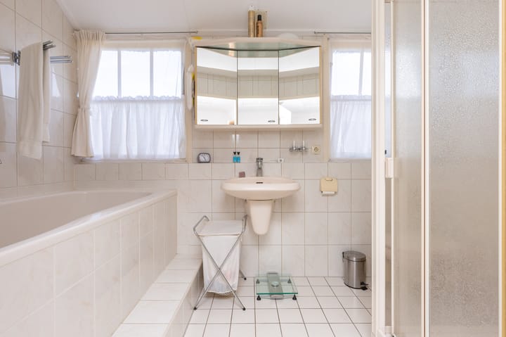 Photo 33 of Noorderuitweg 9