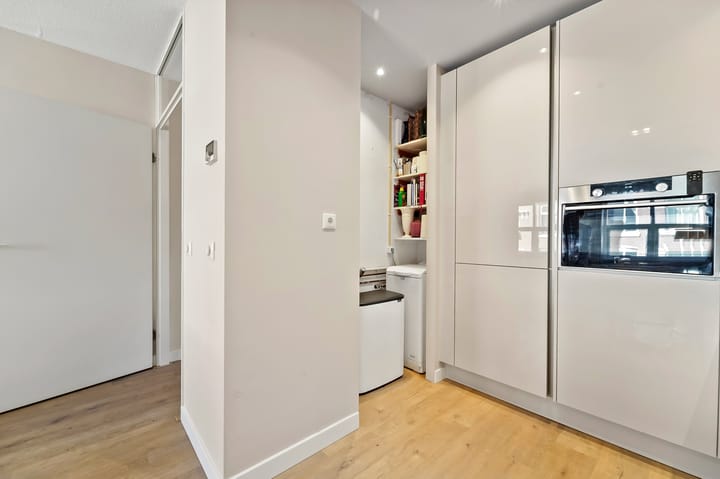 Photo 18 of Cornelis Houtmanstraat 5