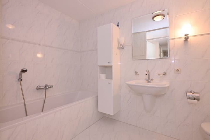 Photo 18 of Godebaldstraat 35