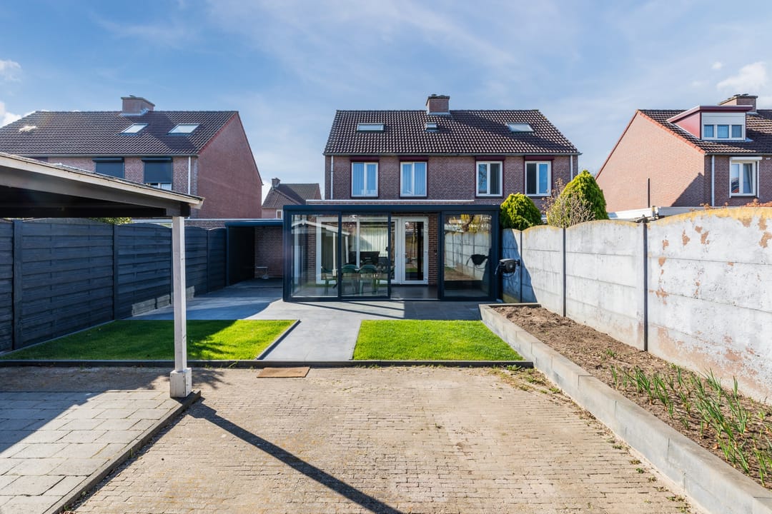 Foto 37 van Mahoniestraat 12