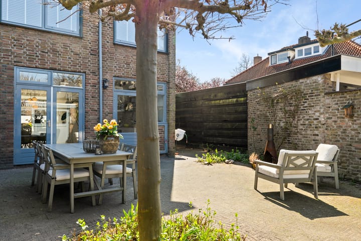 Foto 40 van Witte de Withstraat 1