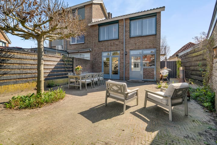 Foto 42 van Witte de Withstraat 1