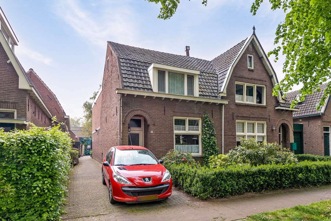 Foto 1 van Burg. van Beckhovenstraat 20