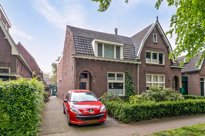 Burg. van Beckhovenstraat 20
