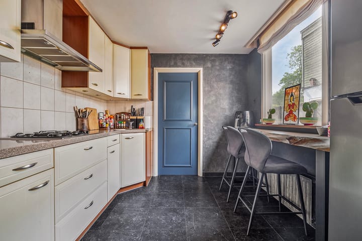 Foto 11 van Burg. van Beckhovenstraat 20