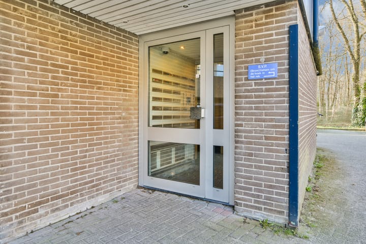 Photo 19 of Vaartweg 190-47