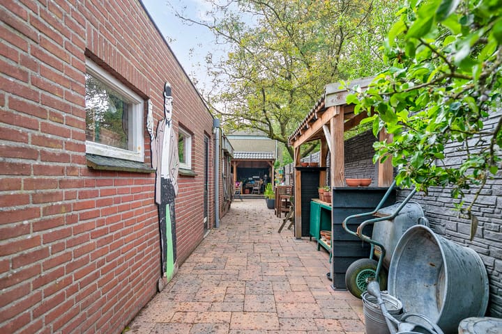 Foto 32 van Burg. van Beckhovenstraat 20