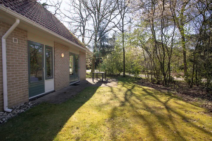 Photo 8 of Valkenlaan 23