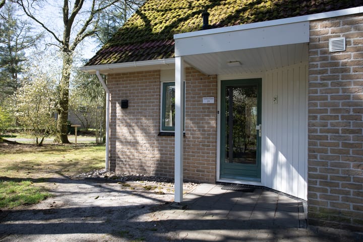 Photo 10 of Valkenlaan 23