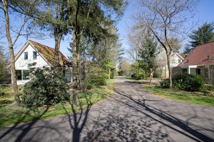 Photo 34 of Valkenlaan 23