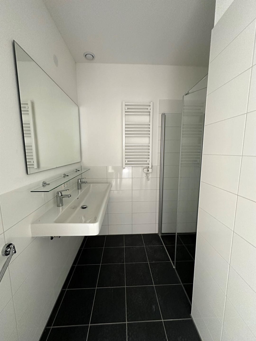 Photo 8 of Grasweg 170