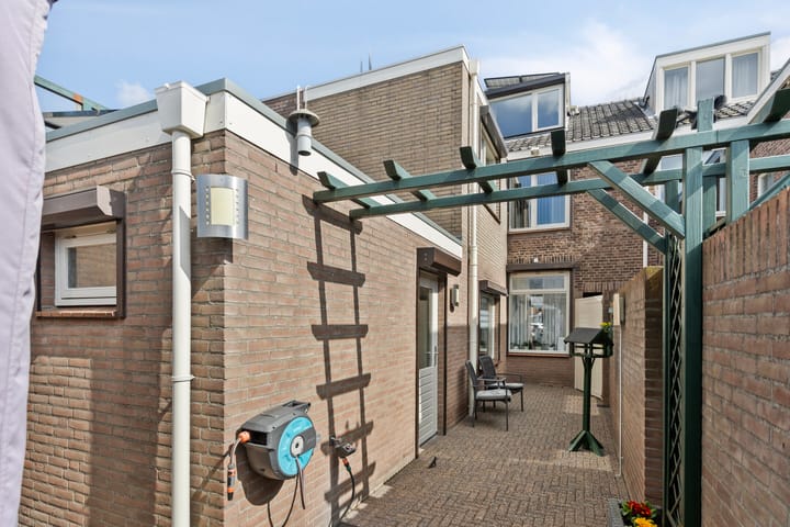 Foto 35 van Deken Sandersstraat 25