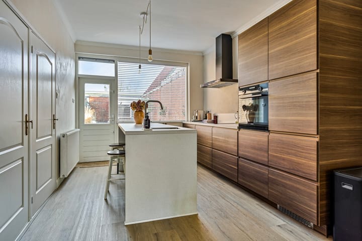 Foto 3 van Burgerhoutsestraat 111